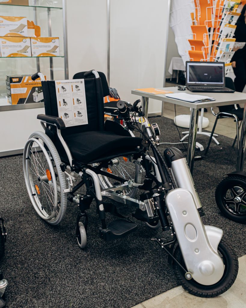 Моноколесо, электрическая приставка к механической коляске MET OneDrive 1