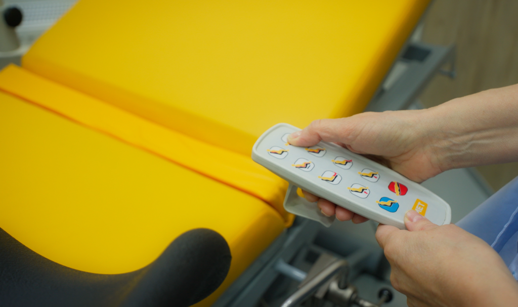 Акушерское кресло-кровать МЕТ KR 16